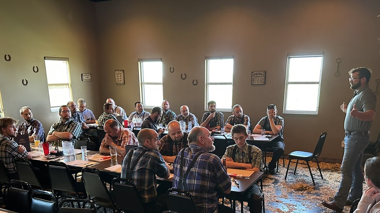 Colony tour audience crop
