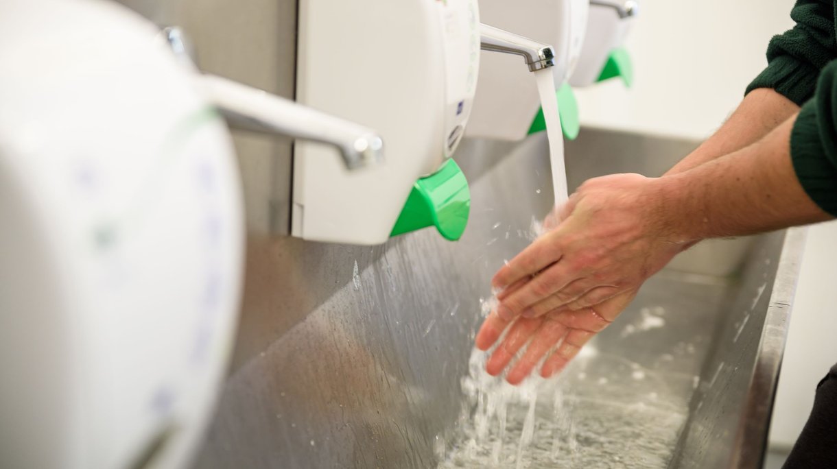 washing hands.jpg